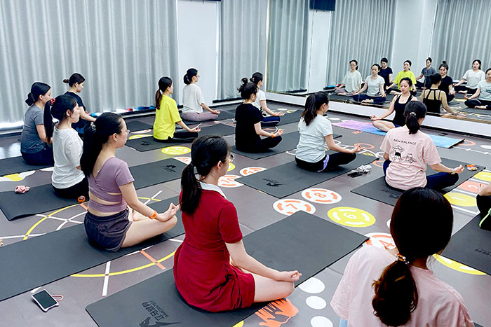 公司“瑜”悅身心，健康“伽”倍瑜伽培訓(xùn)活動(dòng)